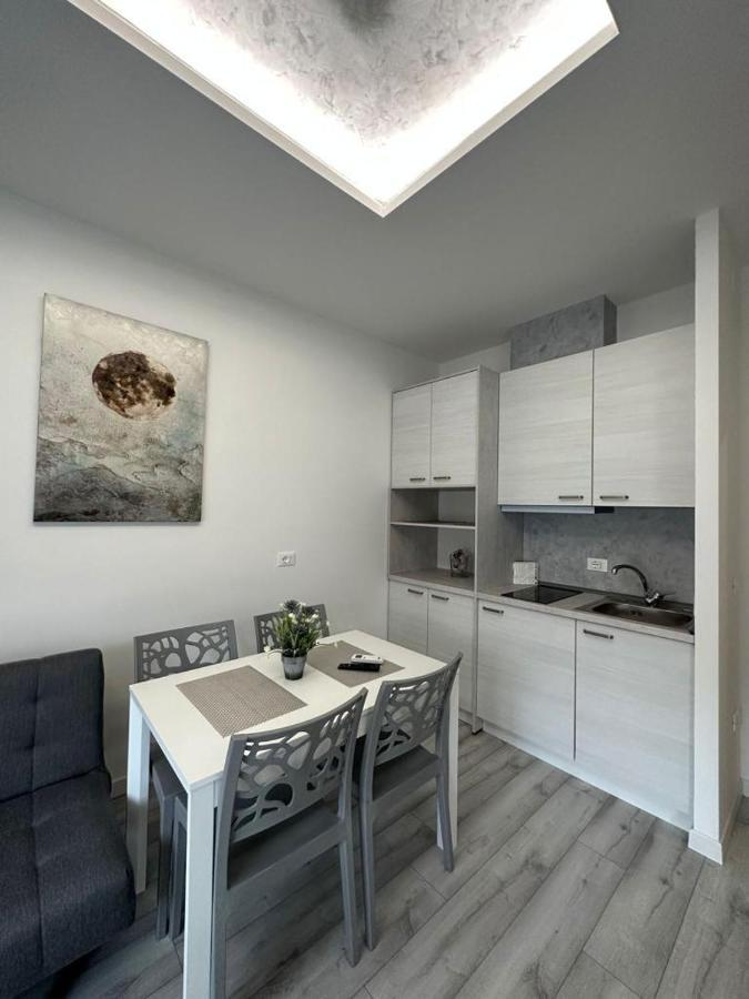 Andjela Apartment Триест Экстерьер фото
